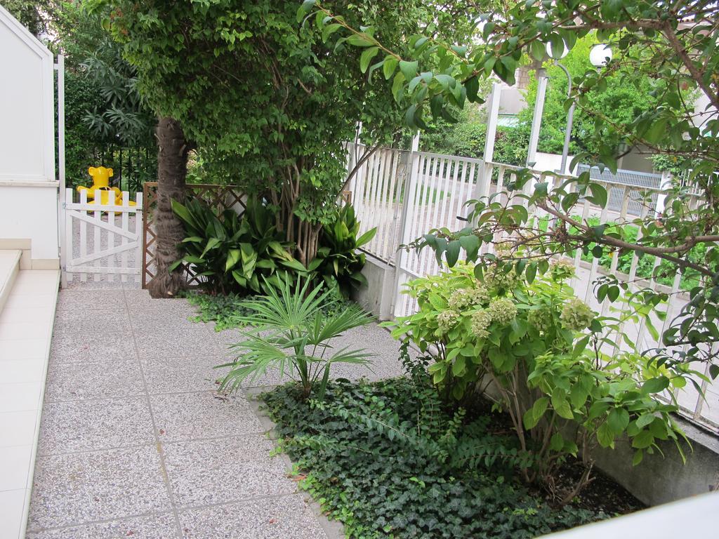 גראדו Villa Flora מראה חיצוני תמונה