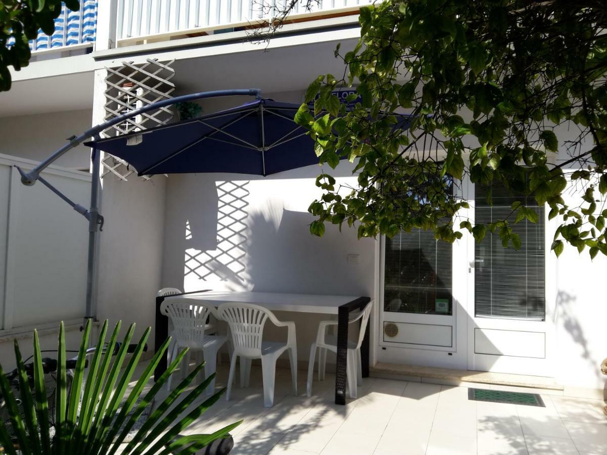 גראדו Villa Flora מראה חיצוני תמונה