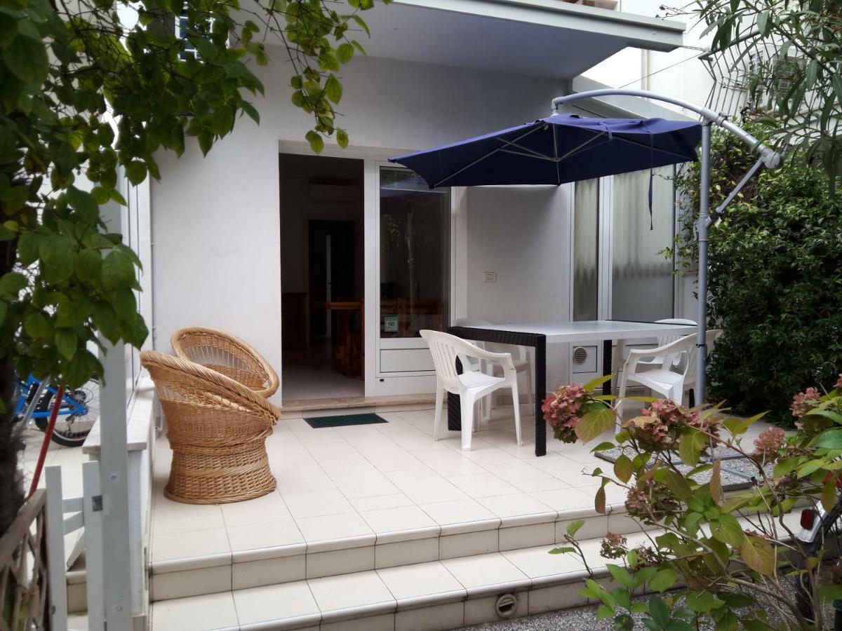 גראדו Villa Flora מראה חיצוני תמונה